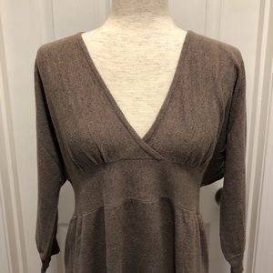 Express Scoop Neck Dress w/Sleeves - Large